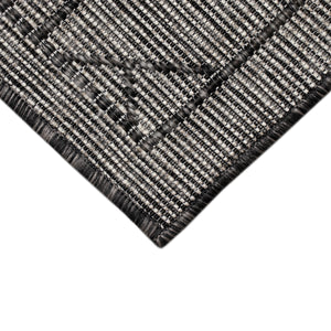 Liora Manne Carmel Pyramid Indoor Outdoor Rug Black