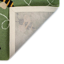 Load image into Gallery viewer, Liora Manne Frontporch Buzzy Bees Indoor Outdoor Area Rug Green