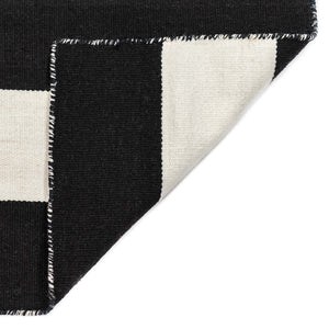 Liora Manne Sorrento Rugby Stripe Indoor Outdoor Area Rug Black