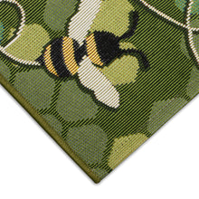 Load image into Gallery viewer, Liora Manne Esencia Bee Free Indoor Outdoor Mat Green