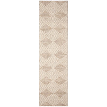 Load image into Gallery viewer, Liora Manne Dunes Modern Diamond Indoor Outdoor Area Rug Sand