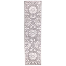 Load image into Gallery viewer, Liora Manne Malibu Kashan Indoor Outdoor Area Rug Silver