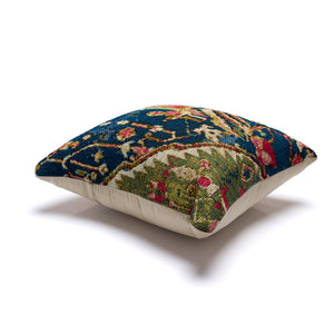 Liora Manne Marina Heriz Indoor Outdoor Pillow Red/Multi