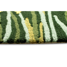 Load image into Gallery viewer, Liora Manne Frontporch Daffodil Indoor Outdoor Area Rug Green