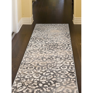 Liora Manne Soho Leopard Indoor Area Rug Black