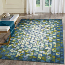 Load image into Gallery viewer, Liora Manne Marina Triangle Border Indoor Outdoor Area Rug Grotto