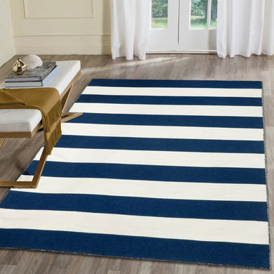 Liora Manne Sorrento Rugby Stripe Indoor Outdoor Area Rug Navy