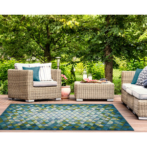 Liora Manne Marina Triangle Border Indoor Outdoor Area Rug Grotto