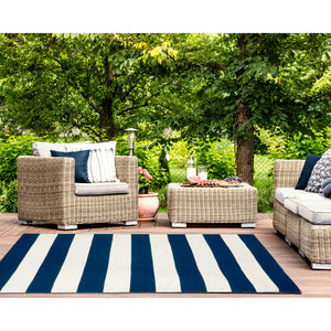 Liora Manne Sorrento Rugby Stripe Indoor Outdoor Area Rug Navy