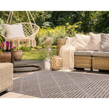 Load image into Gallery viewer, Liora Manne Malibu Checker Diamond Indoor Outdoor Area Rug Neutral