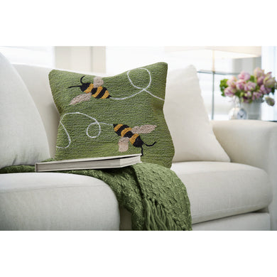 Liora Manne Frontporch Buzzy Bees Indoor Outdoor Decorative Pillow Green