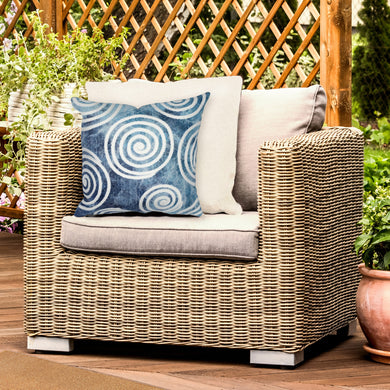 Liora Manne Visions IV Curl Indoor Outdoor Decorative Pillow Blue