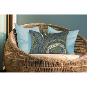 Liora Manne Marina Circles Indoor Outdoor Decorative Pillow Azure