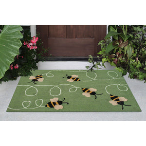 Liora Manne Frontporch Buzzy Bees Indoor Outdoor Area Rug Green