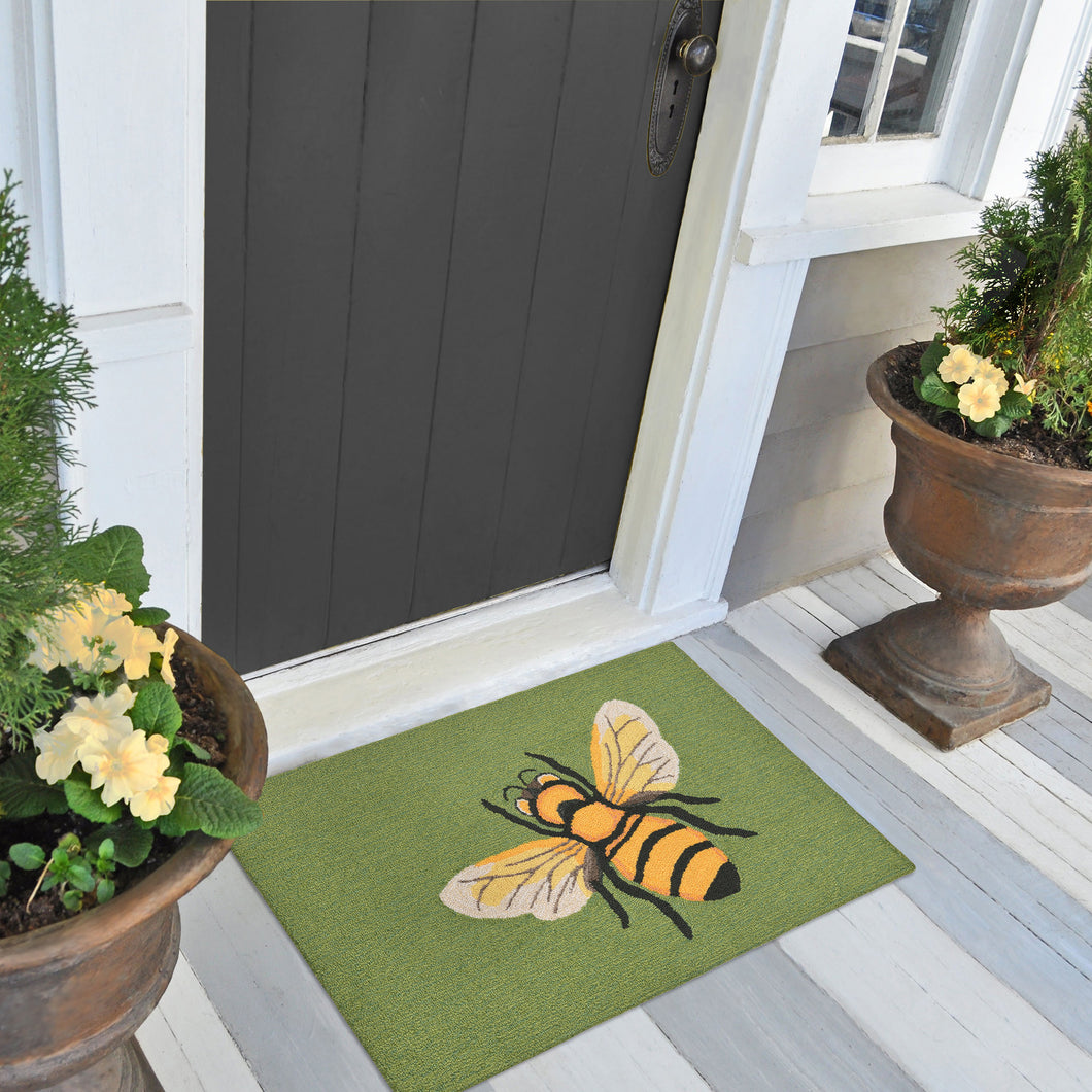 Liora Manne Frontporch Bee Indoor Outdoor Area Rug Green